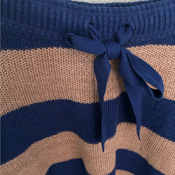 Free People Bow Sweater - Picture 5 of 8